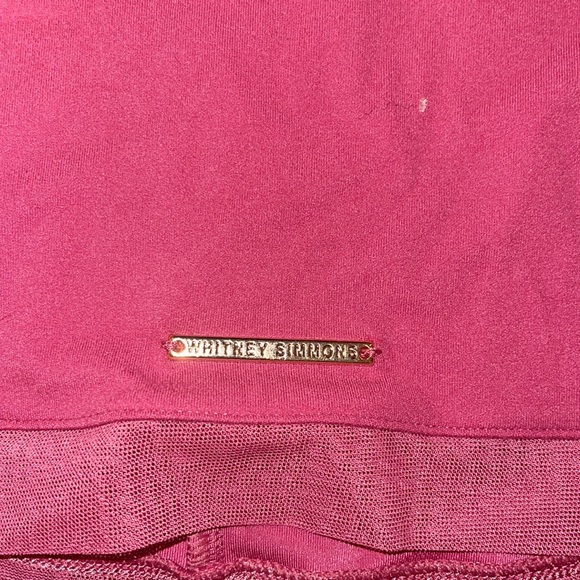 Whitney Simmons Long Sleeve Crop top - Picture 3 of 4